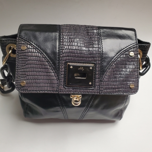 Handbag - Picture 4 of 11